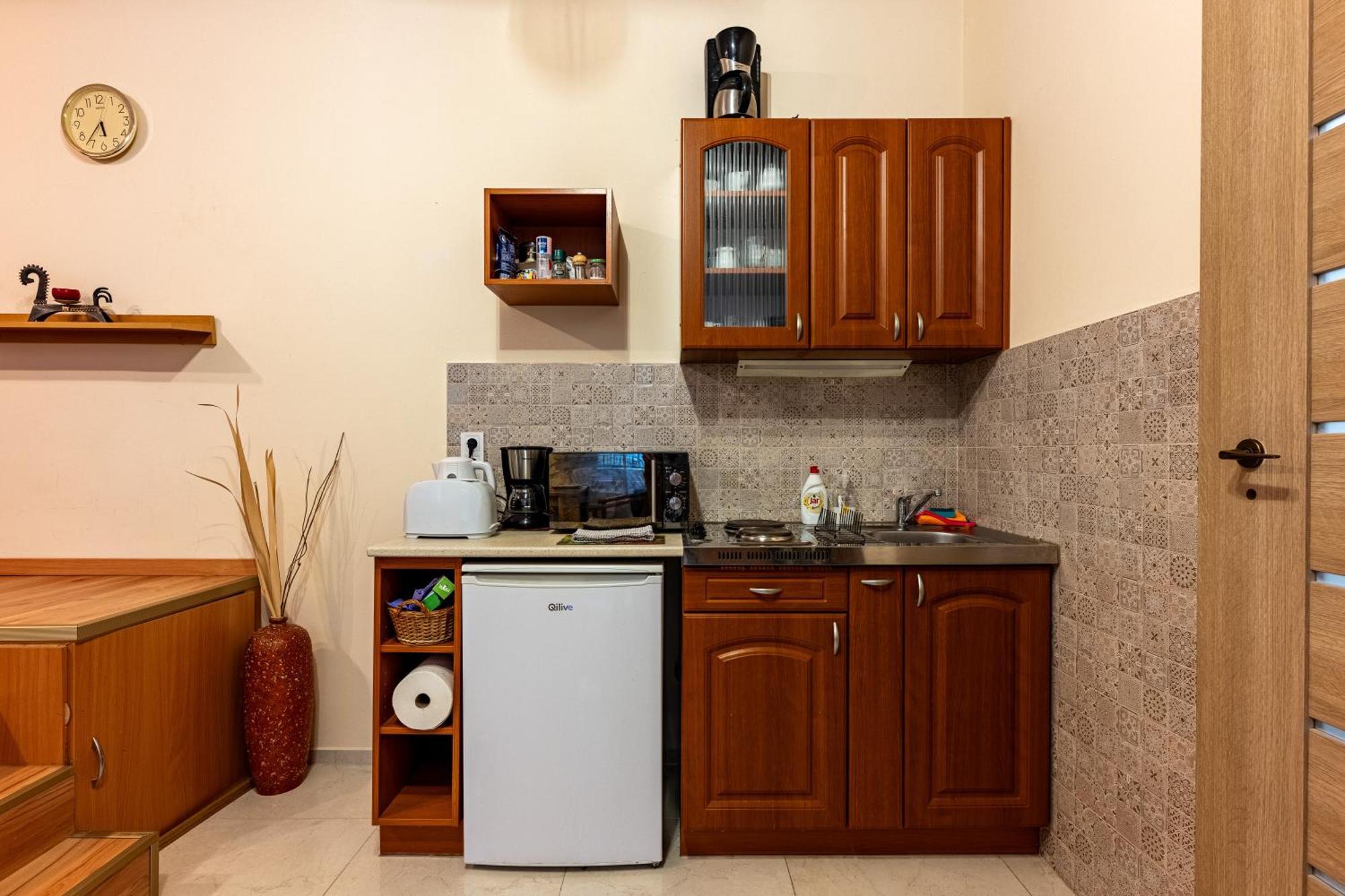 A Quiet Studio In The Heart Of The City บูดาเปสต์ ภายนอก รูปภาพ